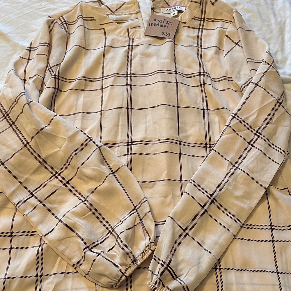ANDREE BY UNIT Cream and Brown Plaid Top